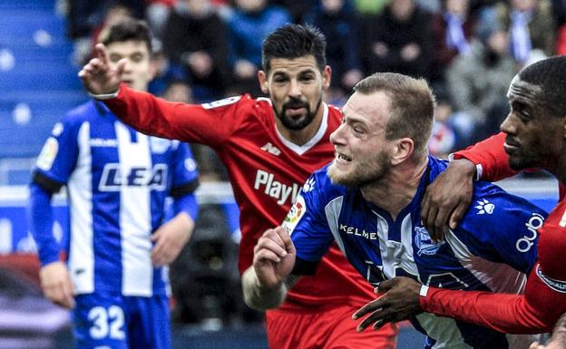 El Alavés recupera margen salarial tras la cesión de Guidetti al Hannover