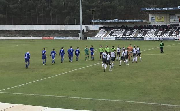 El Arenas salva un punto sobre la bocina