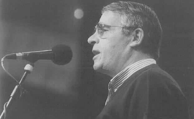 Euskaltzaindiak urtarrilaren 31n iaz hildako euskaltzainak omenduko ditu Donostian