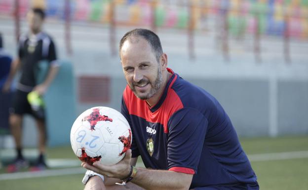 «Acabé muy orgulloso del trabajo de mis jugadores», reconoce Luaces