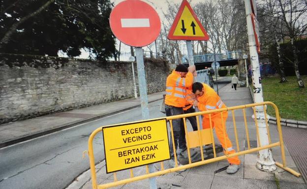 El corte de Nieves Cano convierte el Sur de Vitoria en una trampa para los conductores