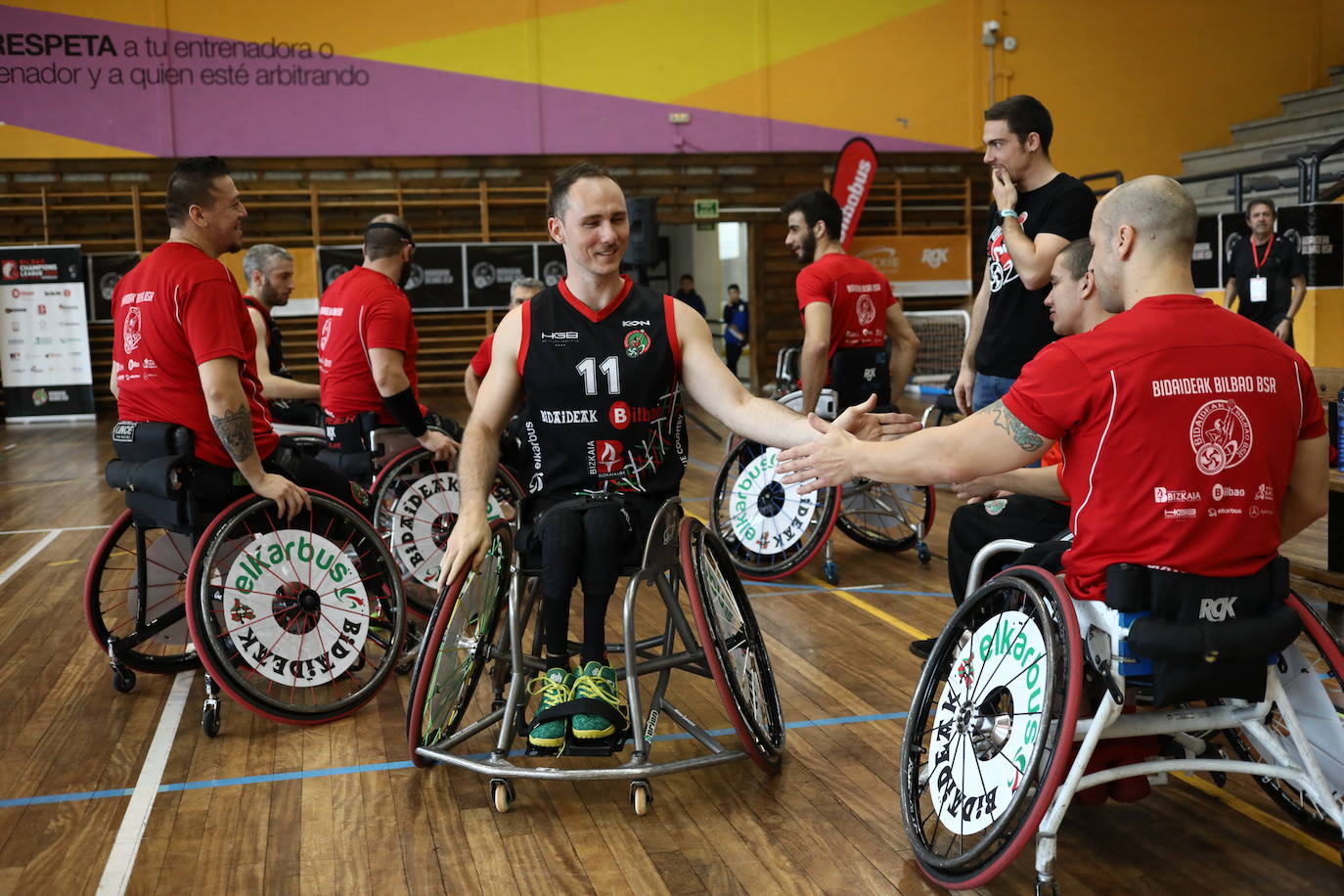 Las imágenes del partido del Bidaideak