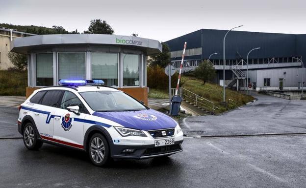 La instalación gestiona 90.000 toneladas de residuos al año