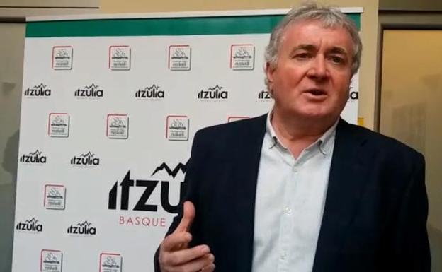 «Con este sistema van a caer muchas más carreras como Amorebieta»