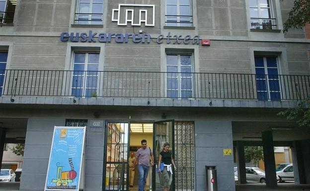 Euskararen Etxea amplía sus servicios para los colectivos que trabajan por la promoción del idioma