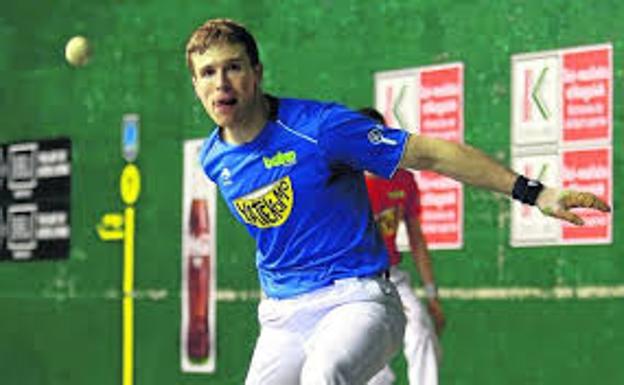 Ander Imaz regresa al Parejas tras superar su lesión en la rodilla derecha