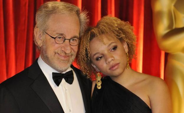 Mikaela Spielberg, la hija del director de cine, estríper y actriz porno