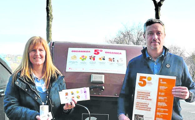 El despliegue del contenedor de orgánicos en Sestao recibe una gran acogida