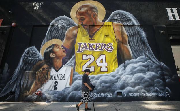 La memoria de Kobe y Gigi Bryant se pinta en las paredes de Los Ángeles