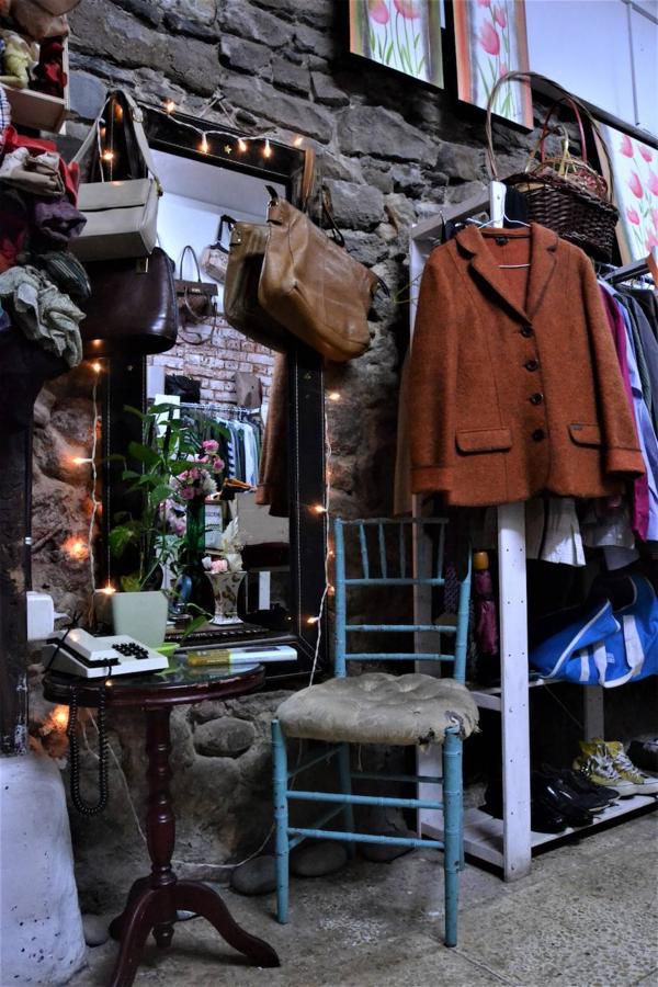 Estas son las 'gangas' solidarias de Hasiberriro Denda Solidarioa