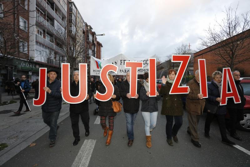 Vitoria recuerda a las víctimas del 3 de marzo