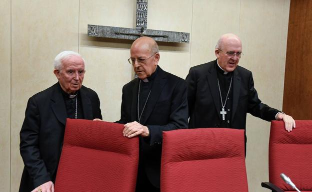 El cardenal Omella arrasa en la primera votación para suceder a Blázquez