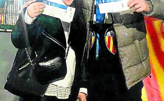 La afectada de Aretxabaleta: «Lo peor son los bulos y estar todo el día encerrada»