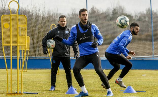 Luis Rioja vuelve al once del Alavés