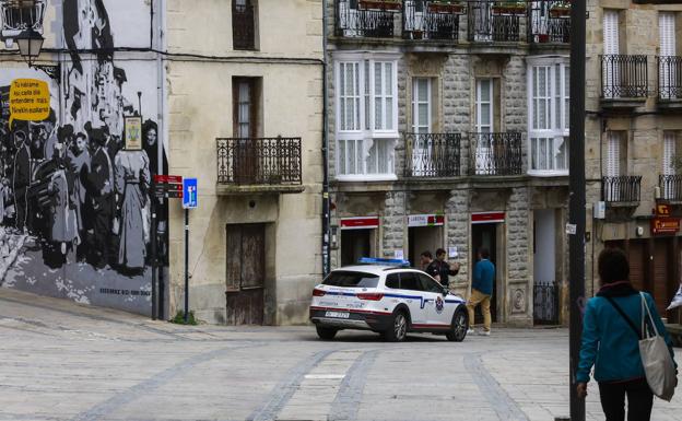 Detienen a dos jóvenes de 19 años acusados de una docena de robos en Salvatierra