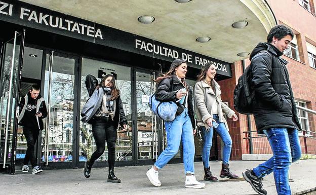 La UPV manda a casa a los 8.000 universitarios matriculados en el Campus de Álava