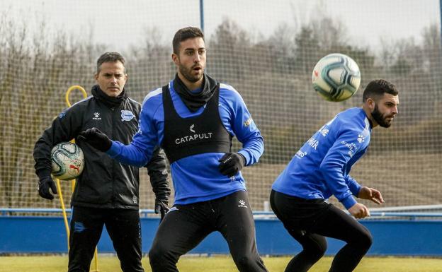 Las bajas de Camarasa y Fejsa dejan a Garitano con lo justo ante el Espanyol