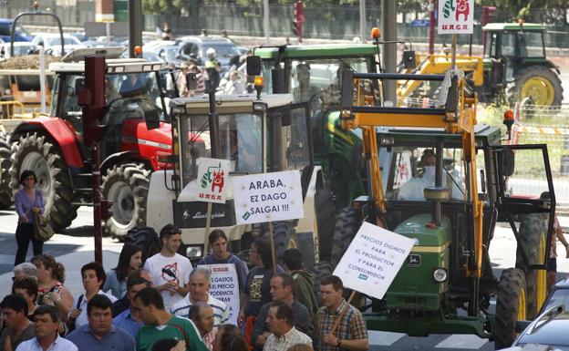 La UAGA convoca a los agricultores y ganaderos alaveses a movilizarse por el futuro del sector