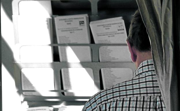 Las elecciones vascas del 5-A, cada vez más en el aire por la expansión del virus