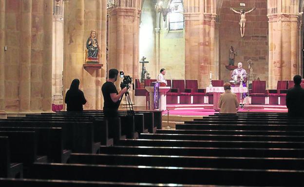 Primer domingo sin misas en Euskadi, que las mantuvo hasta con la peste del XVIII