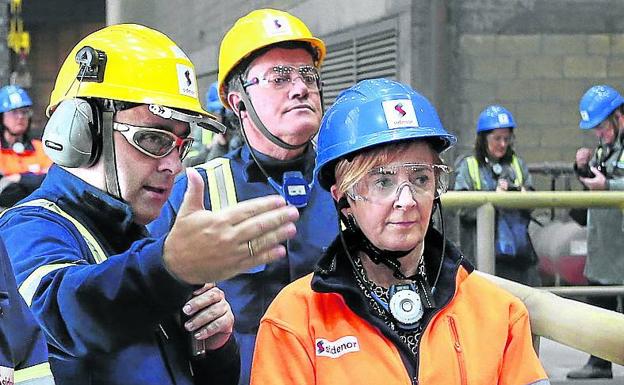 Tapia busca medios de protección para mantener una mínima actividad industrial