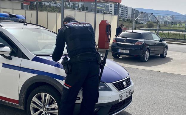 600 euros de sanción por lavar el coche en Vitoria