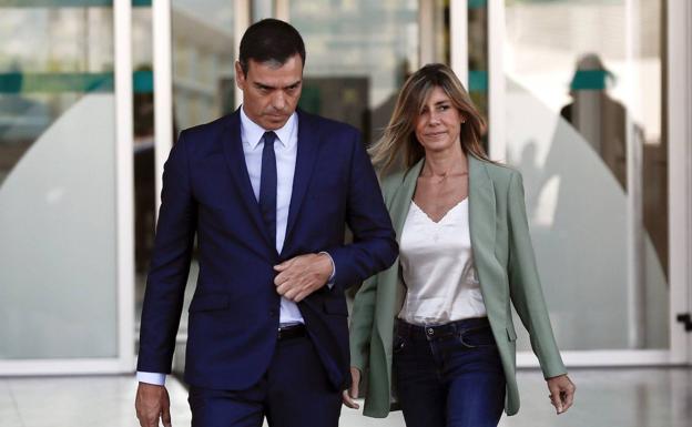 Ingresan con coronavirus a la madre y el suegro de Pedro Sánchez