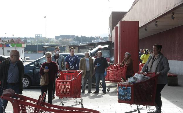 ¿A qué hora abren y cierran los supermercados?