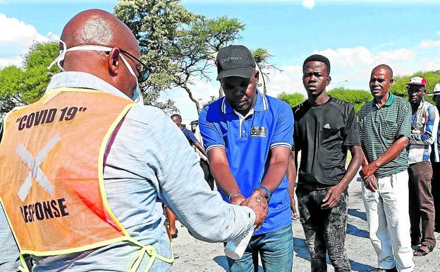 La tormenta perfecta del coronavirus ya planea sobre África