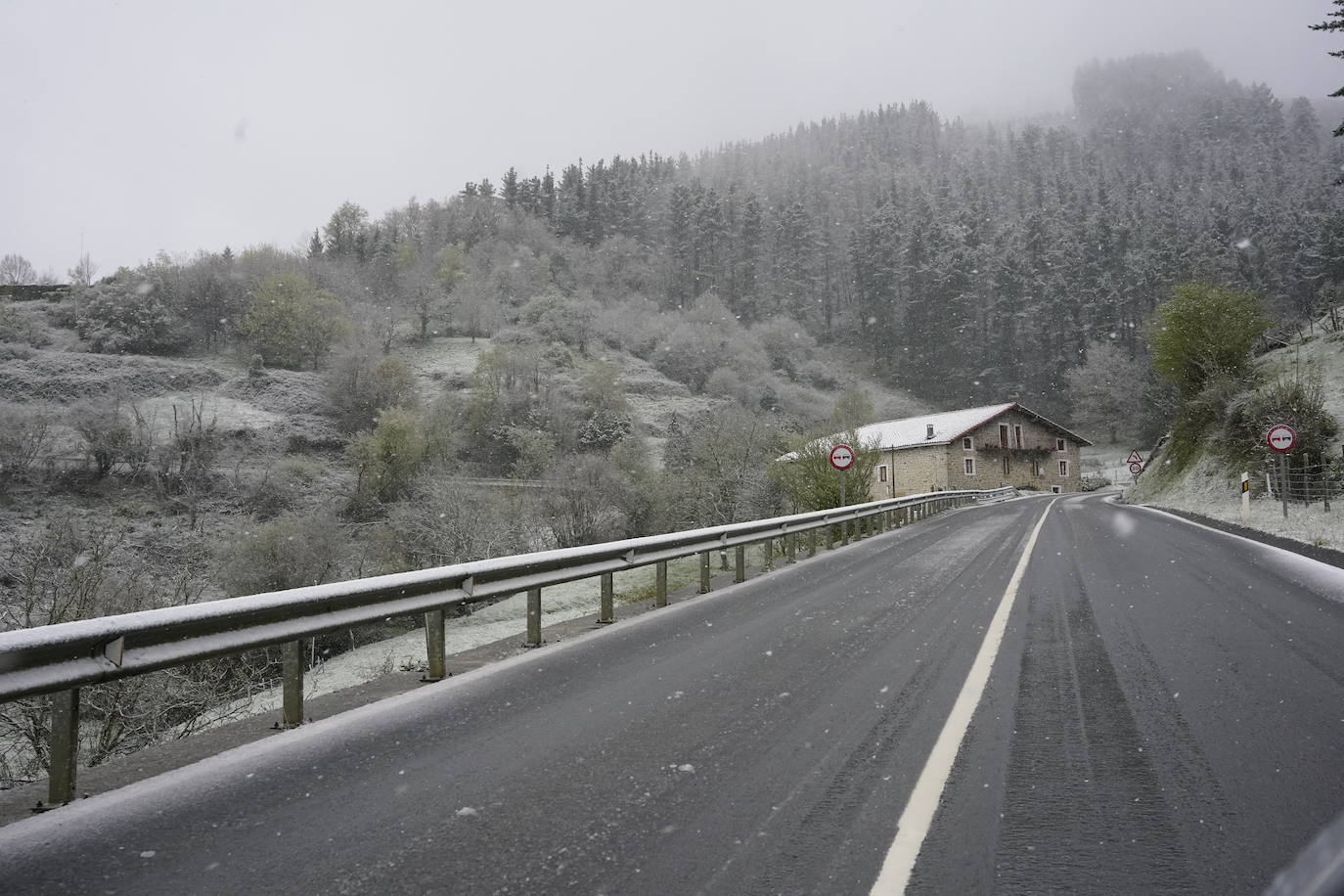 Primer temporal de nieve esta primavera