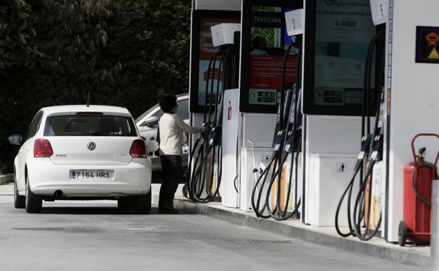 Las gasolineras de Bizkaia, «desesperadas» por caídas en las ventas de hasta el 80%