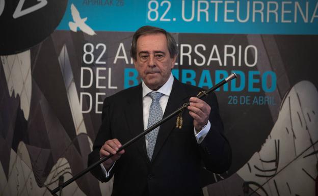 El alcalde de Gernika sigue con fiebre en el hospital tras dar positivo en coronavirus