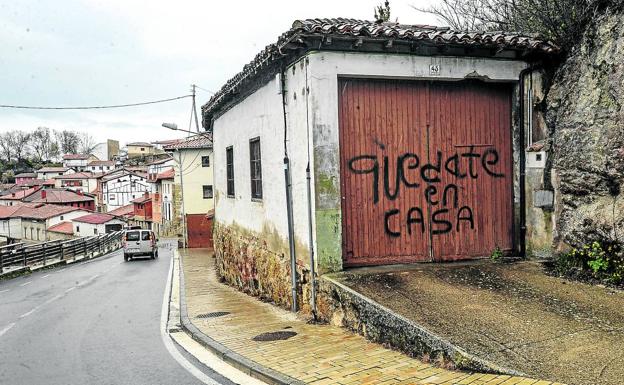 «En el pueblo hay tanta gente como en agosto»