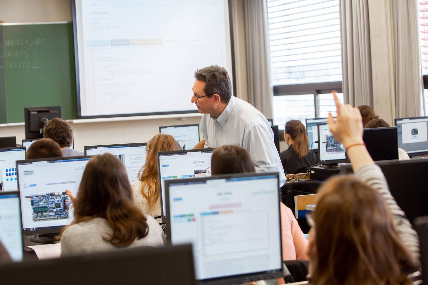 Un laboratorio virtual para continuar con las prácticas de colegios y universidades