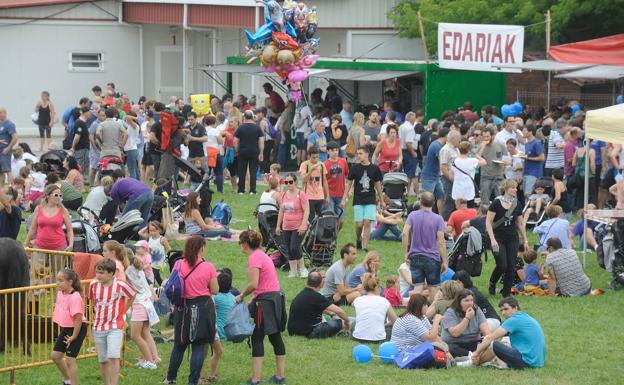 Ibilaldia, Araba Euskaraz eta Herri Urrats atzeratuko ditu Euskal Herriko Ikastolen Elkarteak