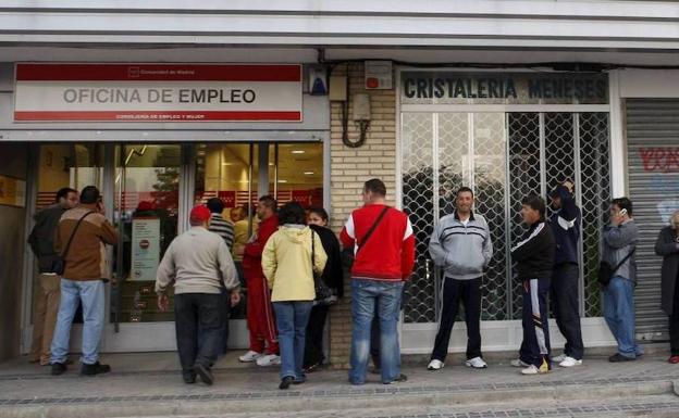 El coronavirus impedirá que 1,7 millones de parados encuentren empleo en los próximos meses