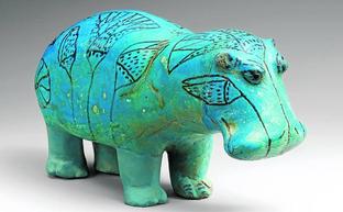 El hipopótamo Williams, de 40 siglos de antigüedad, es la mascota del museo./