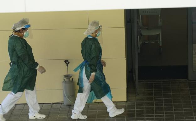 Al menos 157 personas han muerto en las residencias de Bizkaia y 824 se han infectado