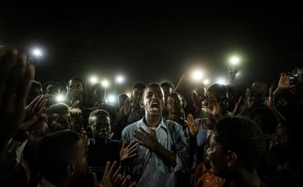 El japonés Yasuyoshi Chiba gana 'World Press Photo'