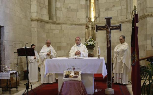El obispo de Vitoria pide a las autoridades que no expulsen «la fe en Dios de la vida de la sociedad»