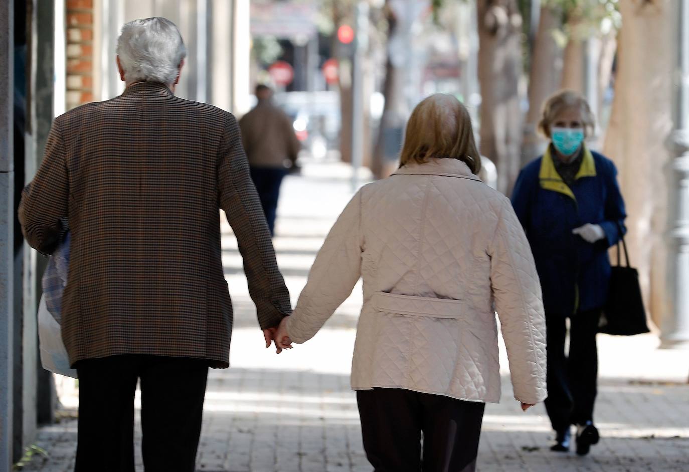 Los paseos de los mayores de 65 años se retrasan hasta el lunes