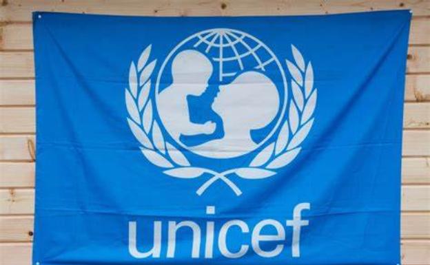 Unicefek etxeko txikienak zaintzeko zenbait proposamen aurkeztu dizkie udalei