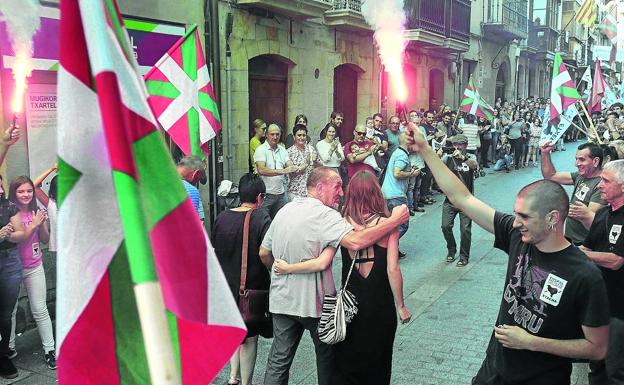 Víctimas inciden en la «humillación y la injusticia» para frenar los 'ongi etorris'