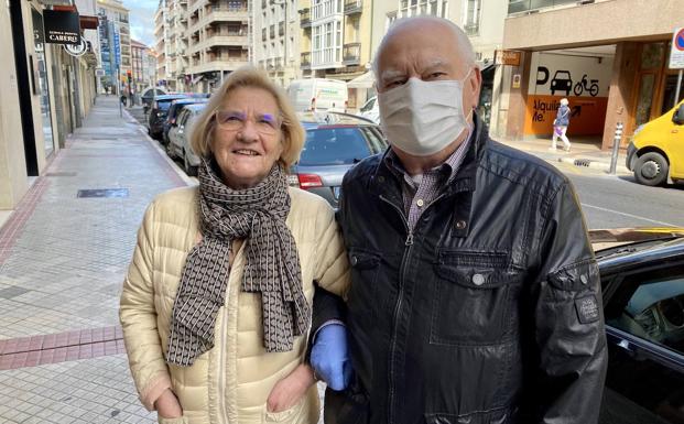 Un paseo por Vitoria para celebrar sus bodas de oro