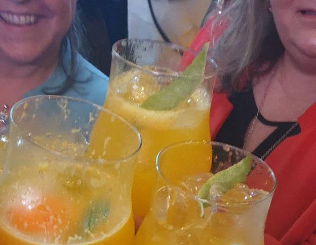 Brindis en el Zirikada de Derio