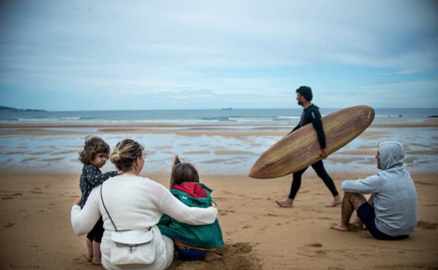 La Diputación advierte que «habrá que esperar» para reabrir las playas en Bizkaia