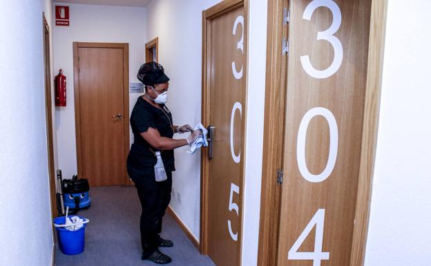 Mínima apertura de hoteles para una demanda casi inexistente