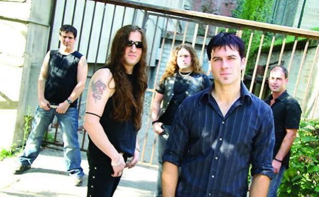 Asgarth musika taldeak 'Heriotzaren aurpegia' abestia eguneratu berri du