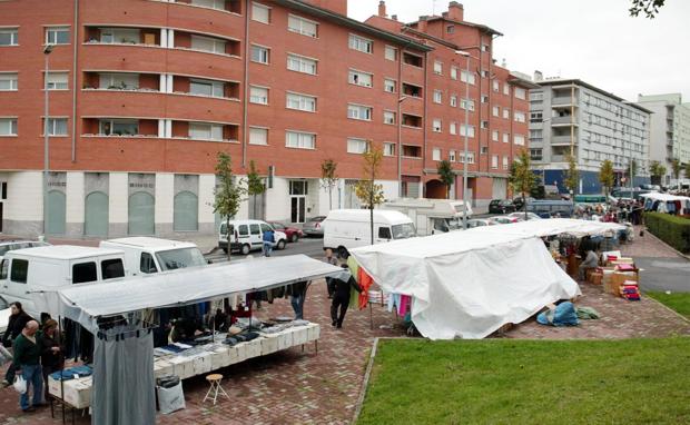 Basauri reabre mañana el mercadillo con tres puestos de alimentación