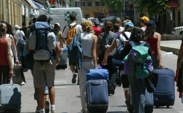 El PP propone un plan para recuperar el turismo en Vitoria con el sello 'covid-free'